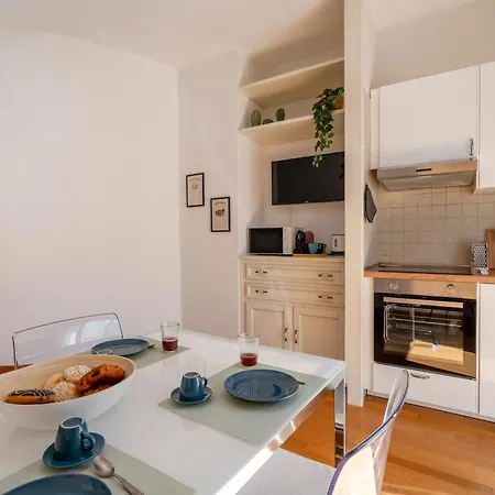Dimora Del Teatro Sightly Apartment Bari Exterior photo
